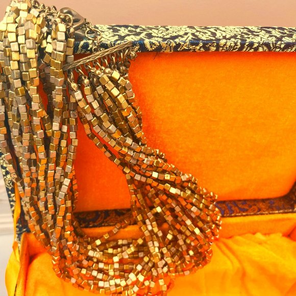 Gold beaded necklace - Picture 1 of 9